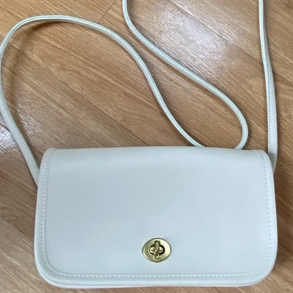 Vintage Coach Dinky Ivory Cream Bone Genuine Leather Crossbody Bag - Picture 13 of 16